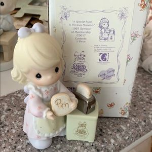 Precious Moments A Special Toast 1997 member pc